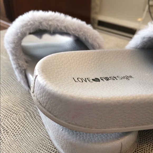 Faux fur slide sandals - Picture 4 of 5